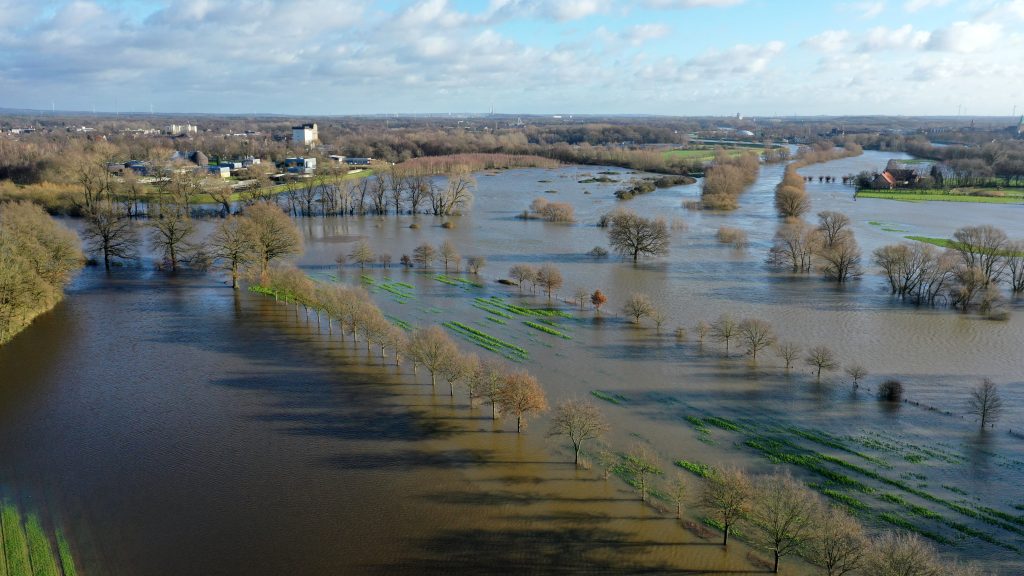 Die Lippe in Dorsten führt Hochwasser. Der aktuelle Pegelstand beträgt 9,95 Meter.